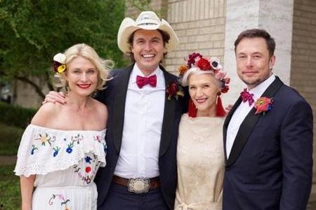 不是我的家人：莫妮克·史密斯的故事,莫妮克·史密斯的非凡人生之旅